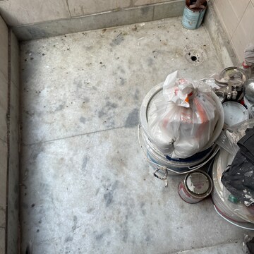 Parking in 2 BHK Builder Floor at Rohini Sector 24 – for Rent