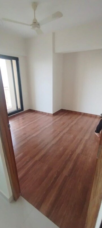 Room in 1 BHK Apartment at KM Horizon Exotica, Haware City – for Rent