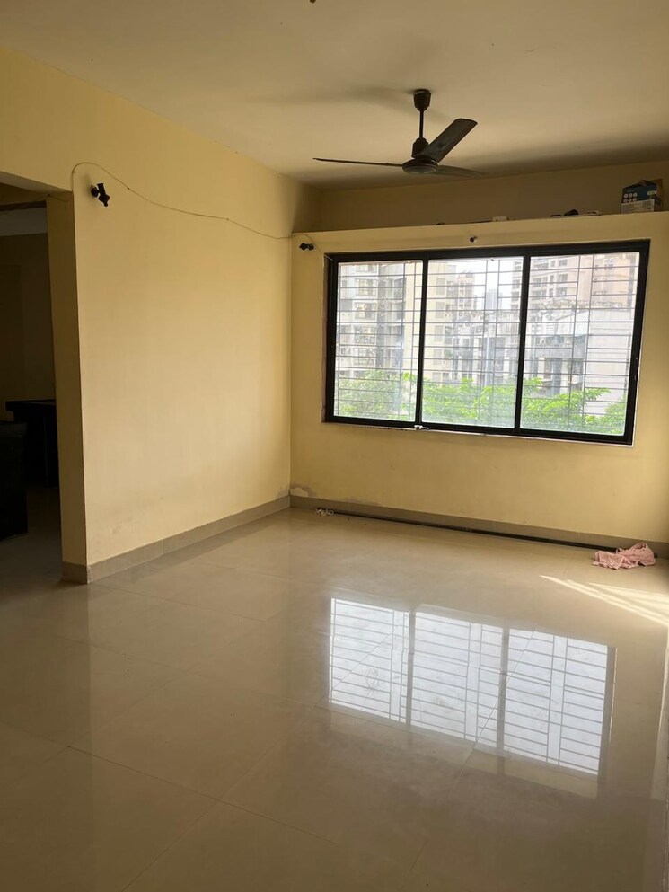 Room, sukur-residency-b1-chs-ltd 1 Bedroom 450 Sq.Ft. Apartment In Kasarvadavali Thane 9001472
