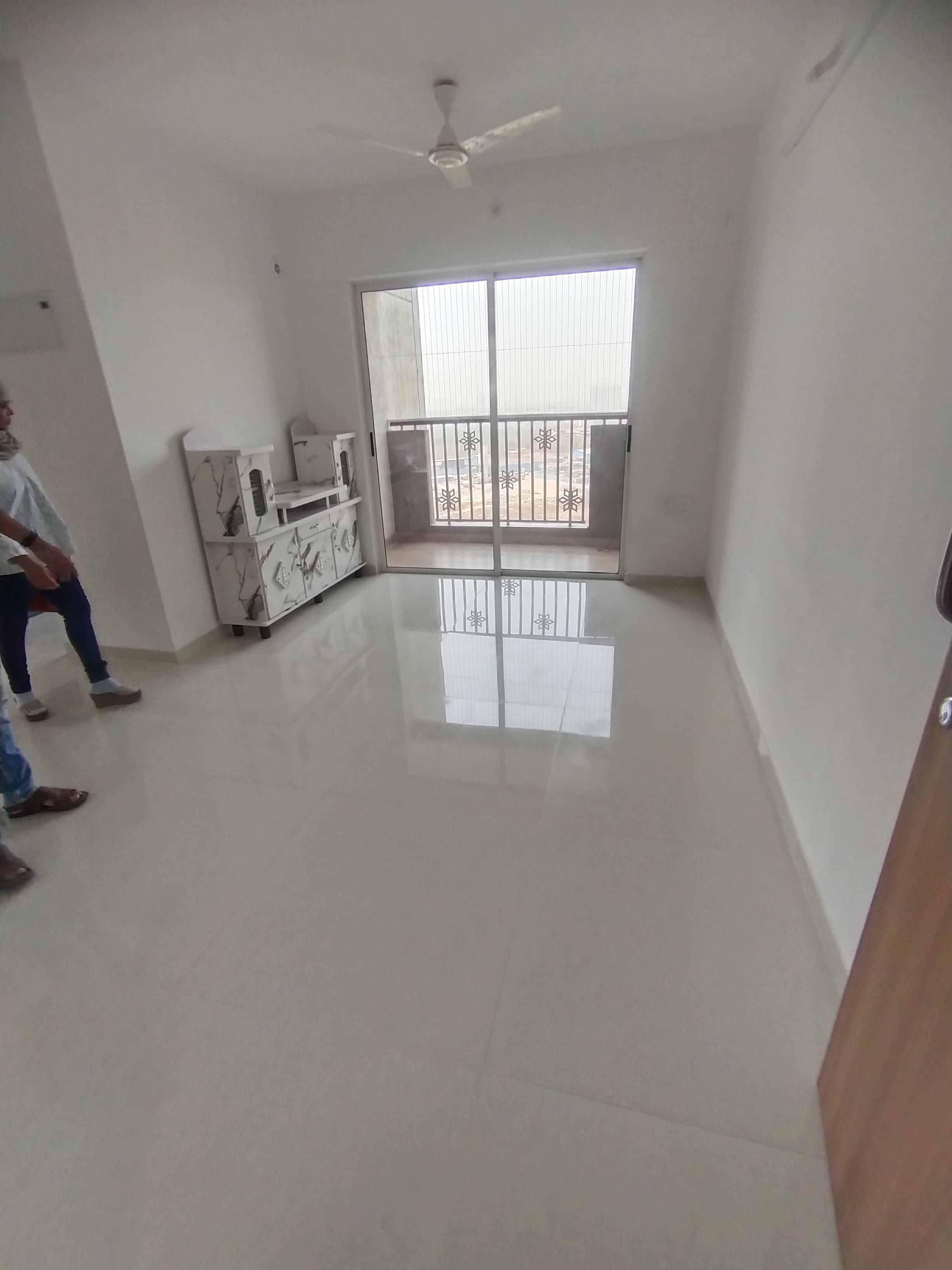 1 BHK Apartment For Rent in Lodha Palava City