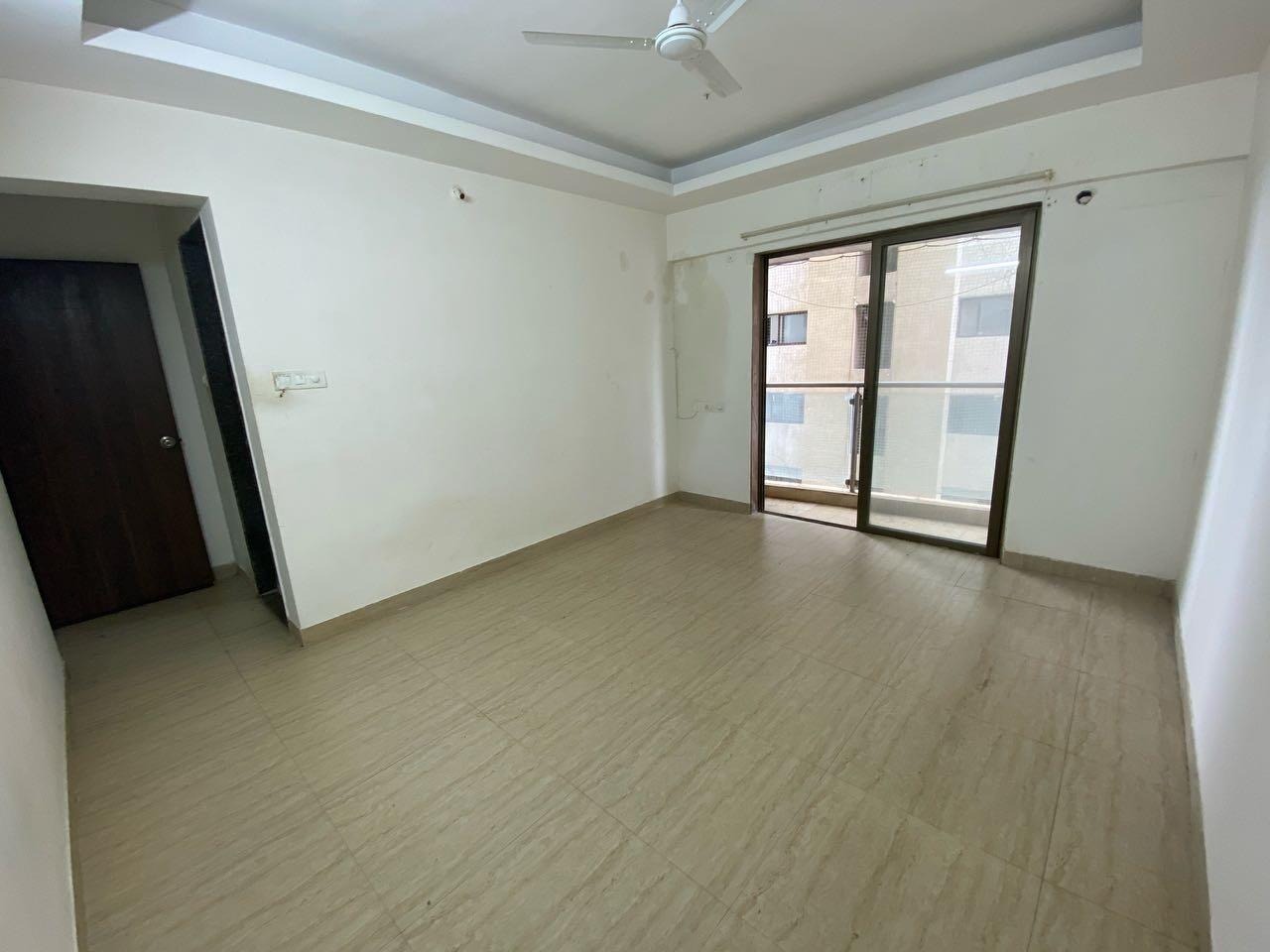 3 BHK + Servant Room Apartment For Rent in Seven Bungalow