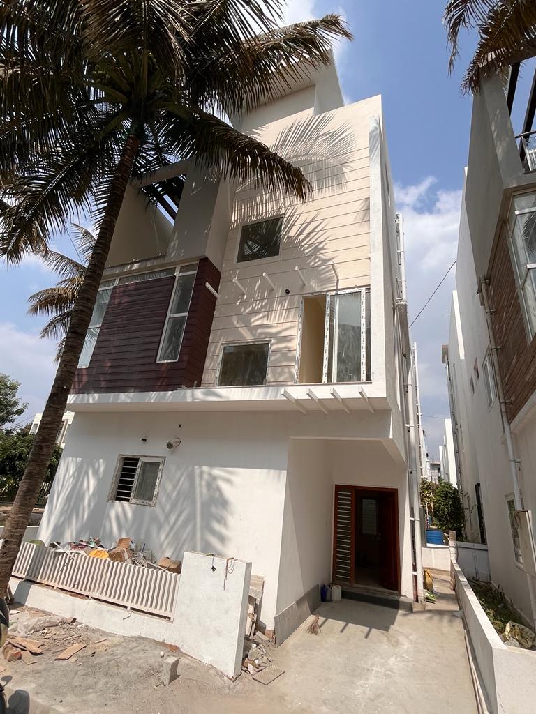 3 BHK Villa For Sale in  3bhk Villa Jakkur 2.30cr