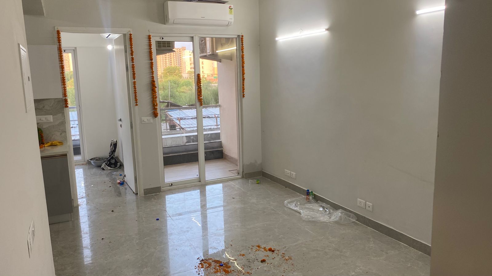 3 BHK Apartment For Rent in Shapoorji Pallonji Joyville Phase 2