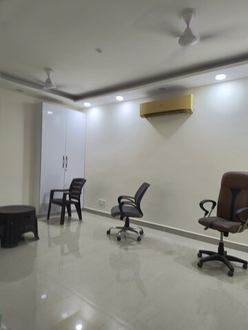 4 BHK Apartment For Rent in Sarita Vihar
