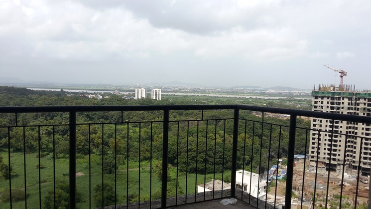 Exterior View, clover-everest-world-chs-ltd 2 Bedroom 650 Sq.Ft. Apartment In Kolshet Road Thane 8989386