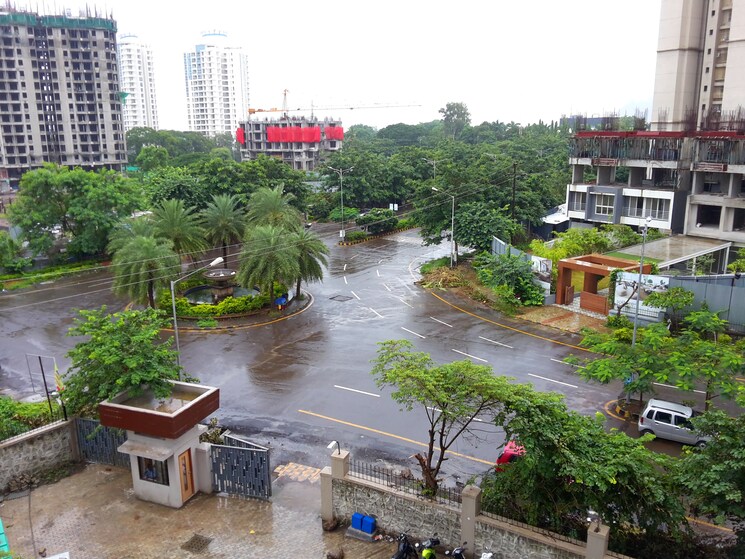 Exterior View, clover-everest-world-chs-ltd 2 Bedroom 650 Sq.Ft. Apartment In Kolshet Road Thane 8989386