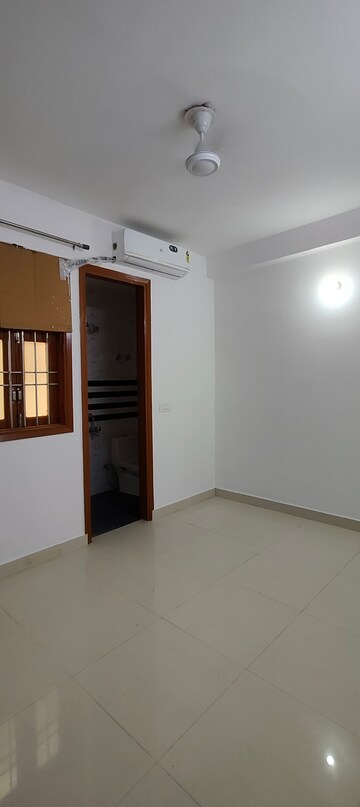Room in 2 BHK Builder Floor at Chattarpur – for Rent
