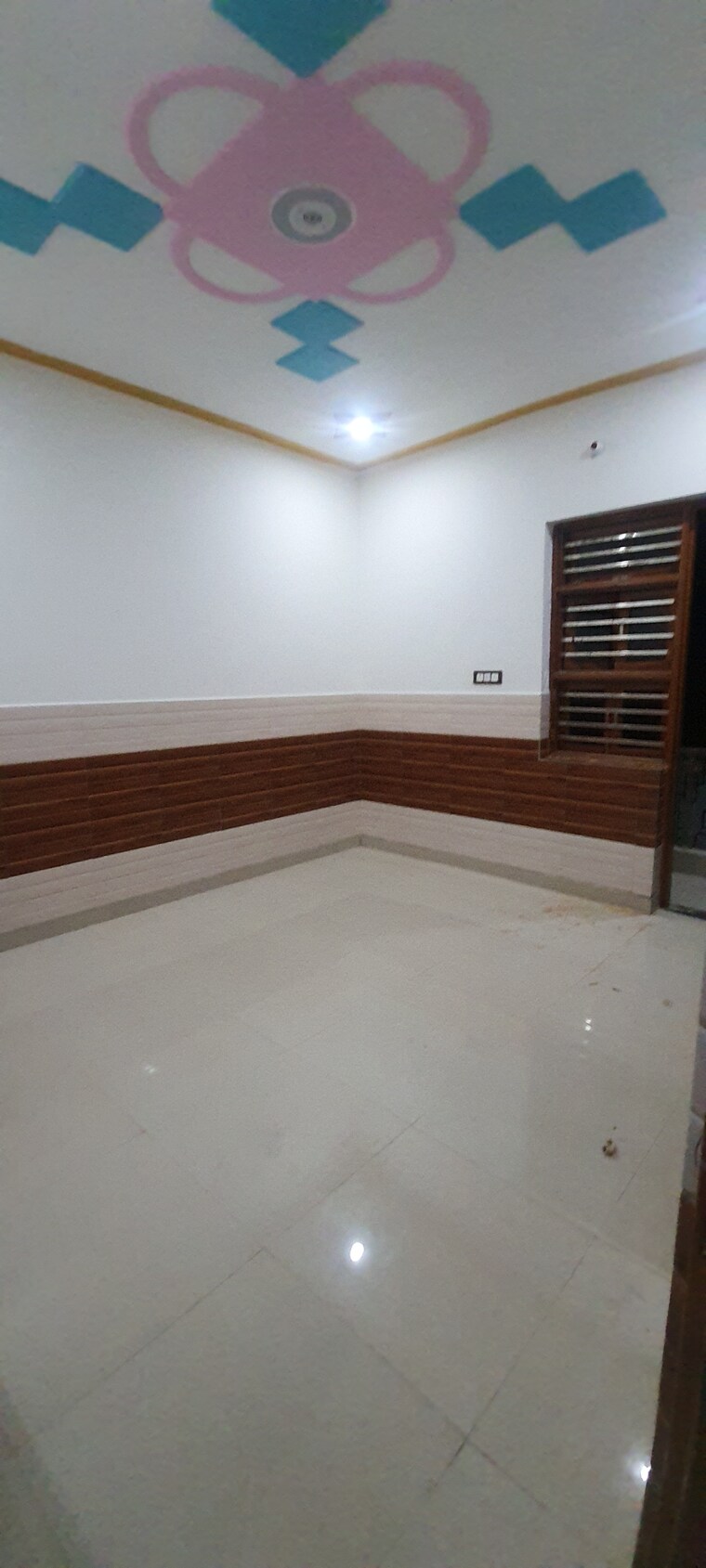 Balcony, adarsh nagar 3.5 Bedroom 100 Sq.Ft. Independent House In Adarsh Nagar Faridabad 9001584