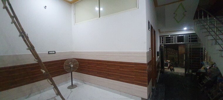Room, adarsh nagar 3.5 Bedroom 100 Sq.Ft. Independent House In Adarsh Nagar Faridabad 9001584