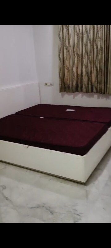 Bedroom in 3 BHK Builder Floor at Pitampura – for Rent