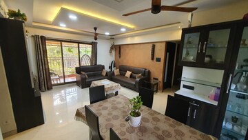 Team Area in 3 BHK Apartment at Sheth Vasant Lawns, Laxmi Nagar – for Rent