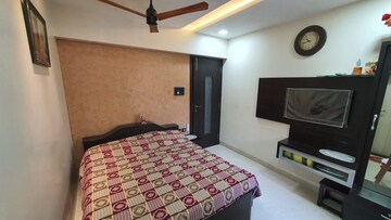 Bedroom in 3 BHK Apartment at Sheth Vasant Lawns, Laxmi Nagar – for Rent