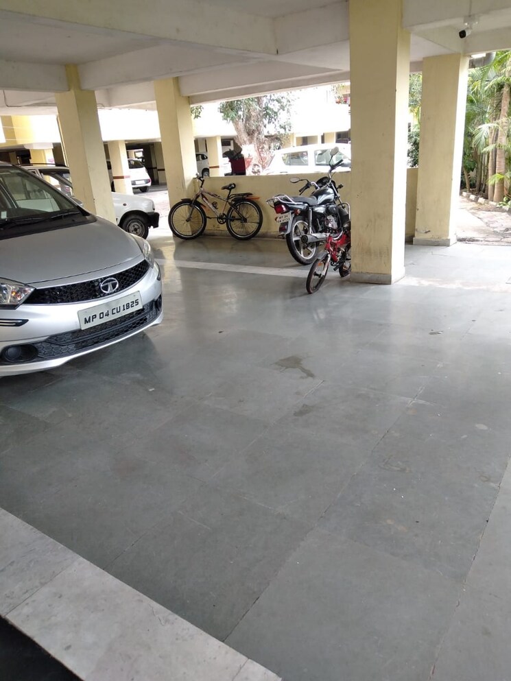  Parking, katara hills 1 Bedroom 500 Sq.Ft. Apartment In Katara Hills Bhopal 9001590