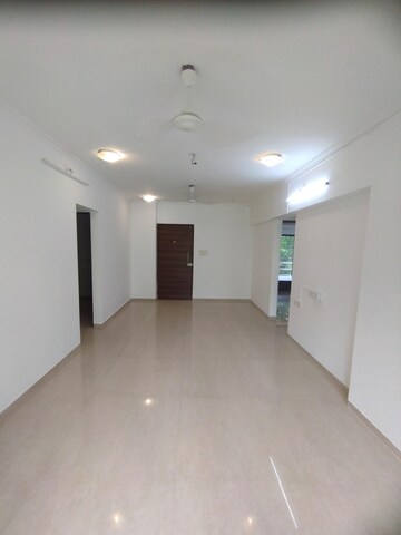 Room in 3 BHK Apartment at Andheri West – for Rent