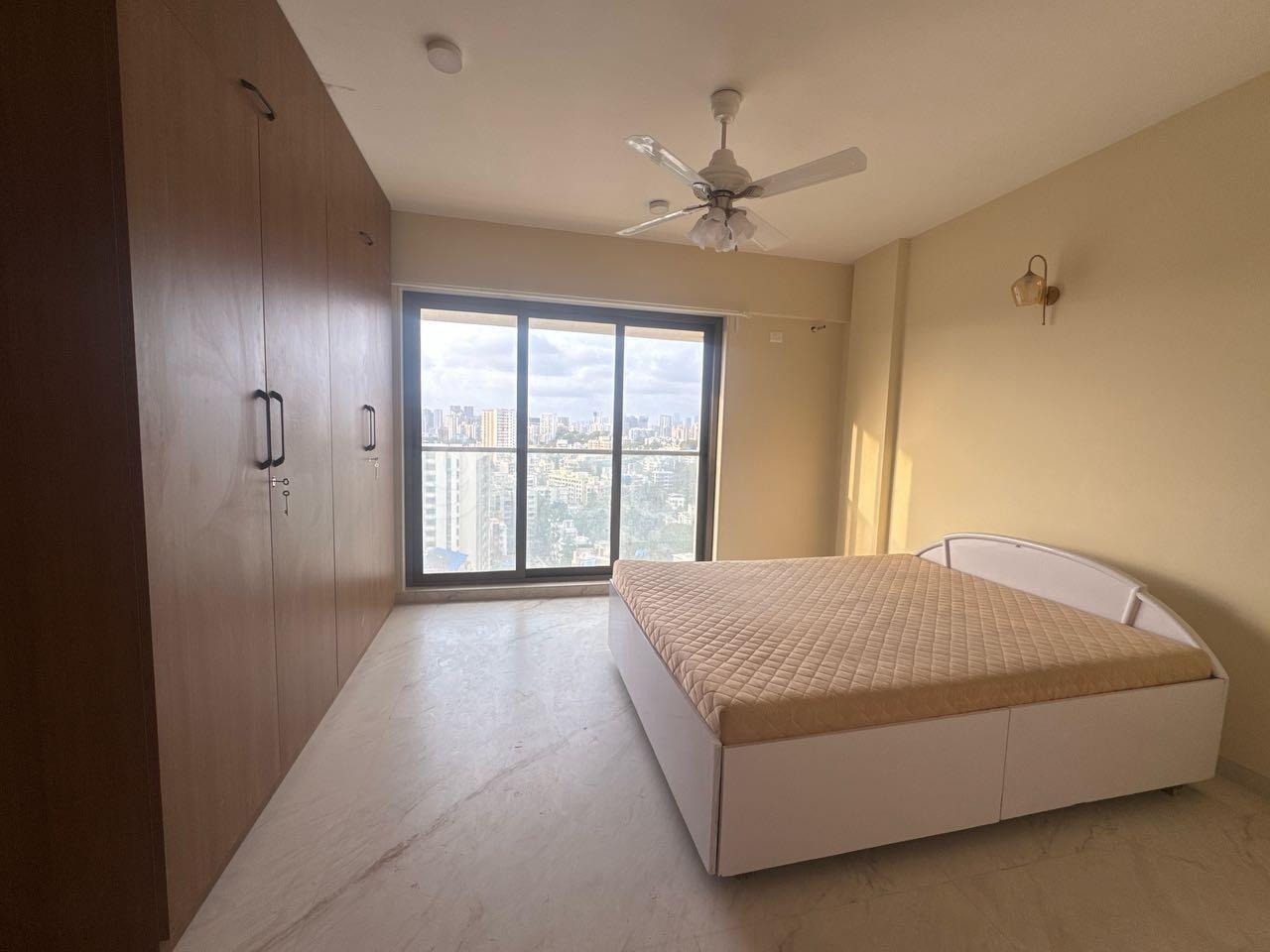 3 BHK + Servant Room Apartment For Rent in  Azad Nagar, Andheri West