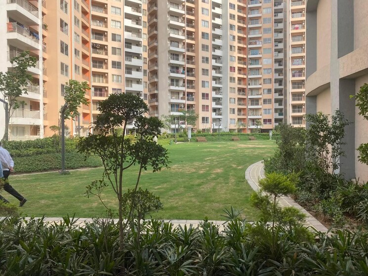 Exterior View, shapoorji-pallonji-joyville-phase-2 3 Bedroom 1852 Sq.Ft. Apartment In Sector 102 Gurgaon 9001652