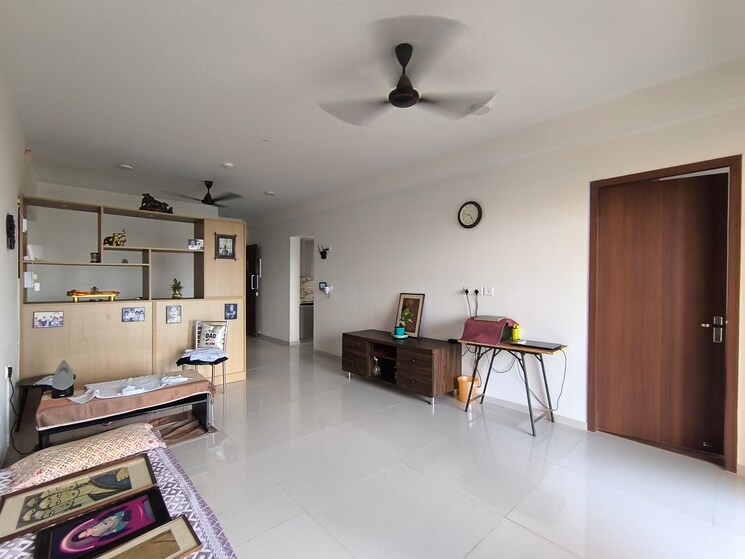 Living Room, shapoorji-pallonji-joyville-phase-2 3 Bedroom 1852 Sq.Ft. Apartment In Sector 102 Gurgaon 9001652