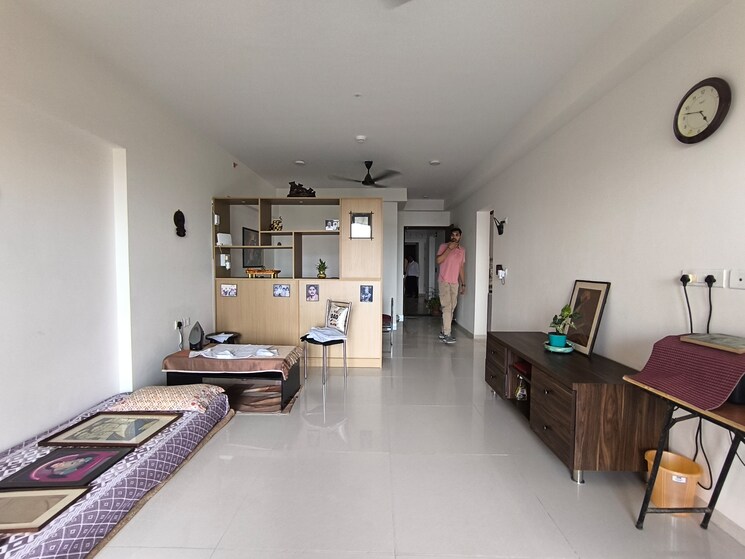 Living Room, shapoorji-pallonji-joyville-phase-2 3 Bedroom 1852 Sq.Ft. Apartment In Sector 102 Gurgaon 9001652