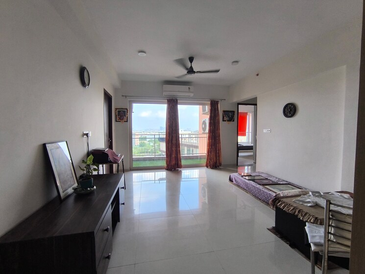 Living Room, shapoorji-pallonji-joyville-phase-2 3 Bedroom 1852 Sq.Ft. Apartment In Sector 102 Gurgaon 9001652