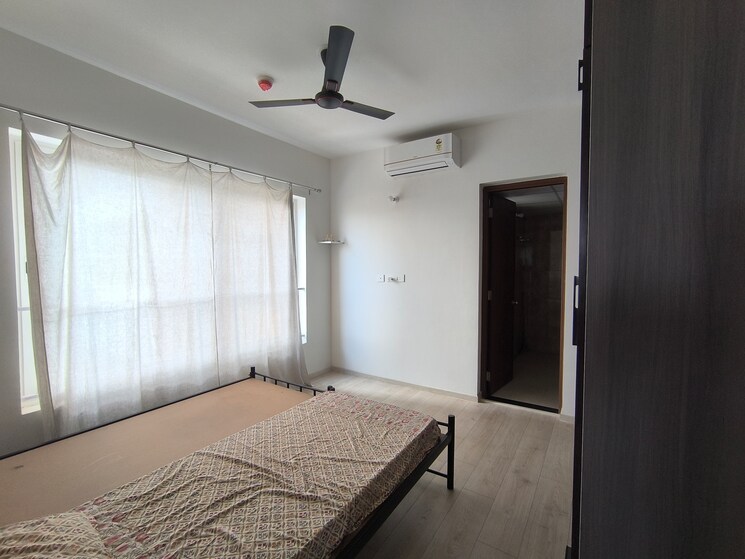 Bedroom, shapoorji-pallonji-joyville-phase-2 3 Bedroom 1852 Sq.Ft. Apartment In Sector 102 Gurgaon 9001652