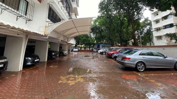 Parking in 4 BHK Apartment at Shalaka Apartment, Nariman Point – for Sale