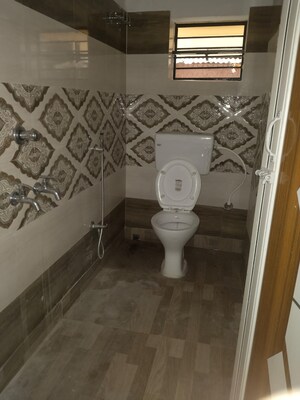 Bathroom in 2 BHK Apartment at Kona Expressway – for Sale