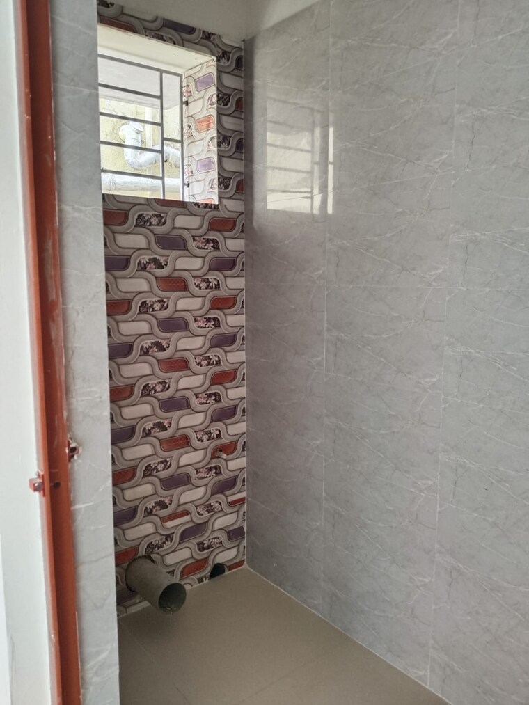 Attached Bathroom, kona expressway 2 Bedroom 820 Sq.Ft. Apartment In Kona Expressway Kolkata 9001701