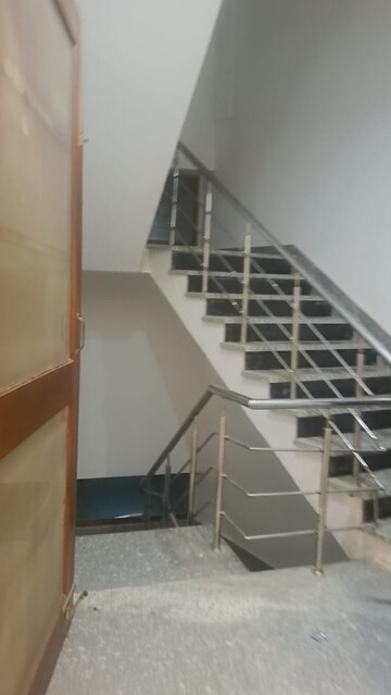 Staircase in 3 BHK Builder Floor at RWA Apartments Sector 45, Sector 45 – for Rent