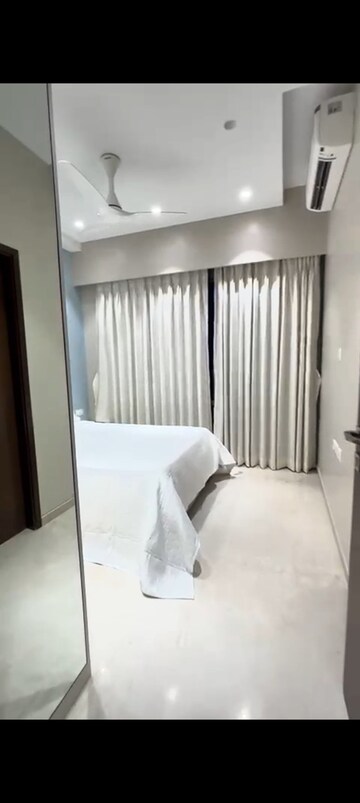 Team Area in 3 BHK Apartment at Piramal Mahalaxmi, Mahalaxmi – for Rent