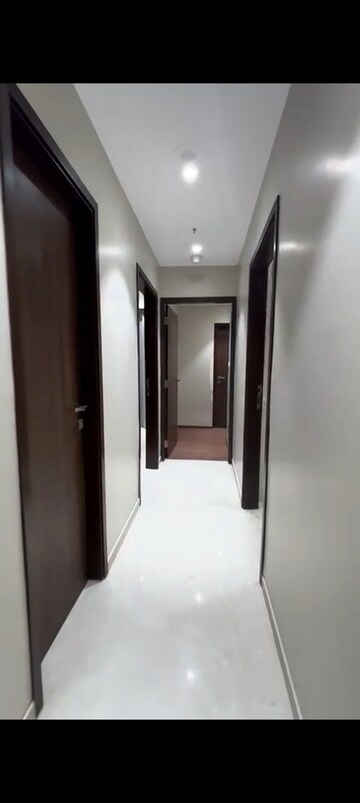 Building Lobby in 3 BHK Apartment at Piramal Mahalaxmi, Mahalaxmi – for Rent