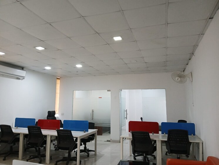 Team Area, sector 63 Commercial Office Space 1202 Sq.Ft. In Sector 63 Noida 9001841