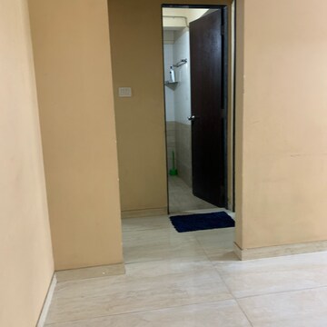 Room in 2 BHK Apartment at VAS Pushp Vinod 15, Vivekanand Nagar – for Rent