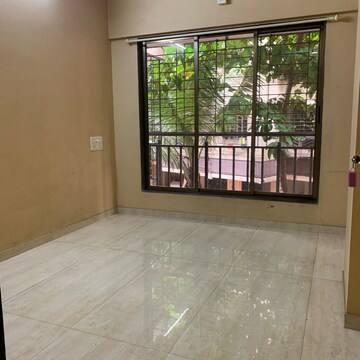 Room in 2 BHK Apartment at VAS Pushp Vinod 15, Vivekanand Nagar – for Rent