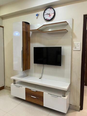 Room in 3 BHK Apartment at Gangothri Nakshatra, Manikonda – for Sale
