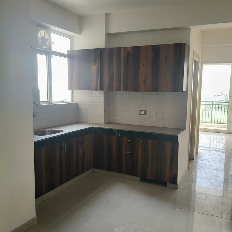 Kitchen, rof-aalayas-phase-2 3 Bedroom 645 Sq.Ft. Apartment In Sector 102 Gurgaon 9001897