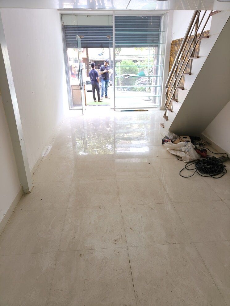 Room, seawoods sector 44a Commercial Shop 700 Sq.Ft. In Seawoods Sector 44a Navi Mumbai 9001903