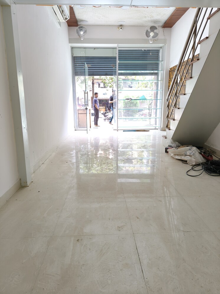 Room, seawoods sector 44a Commercial Shop 700 Sq.Ft. In Seawoods Sector 44a Navi Mumbai 9001903