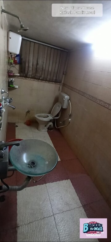 Bathroom in 6+ BHK Villa at New Alipore – for Sale