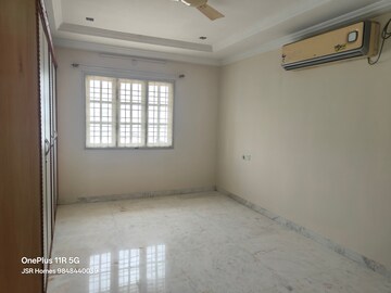 Room in 3 BHK Apartment at SMR Vinay Vihar, Tarnaka – for Rent