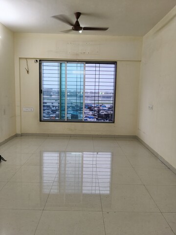 Room in 2 BHK Apartment at Krishna Galaxy Santacruz, Santacruz East – for Rent