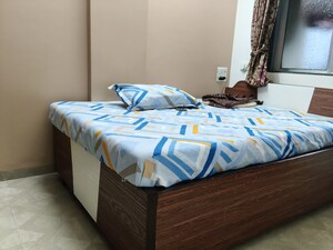Bedroom in 2 BHK Apartment at Sneh CHS Santacruz, Santacruz West – for Sale
