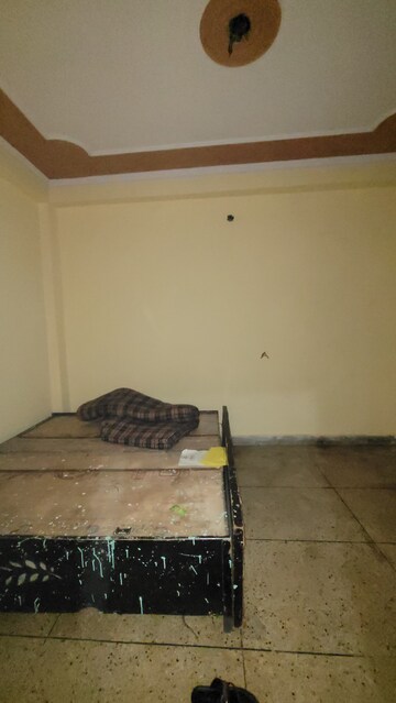 Bedroom in 2 BHK Builder Floor at Dilshad Colony – for Rent