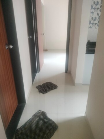 Furnished Amenities in 1.5 BHK Apartment at Rosa Gardenia, Ghodbunder Road – for Rent