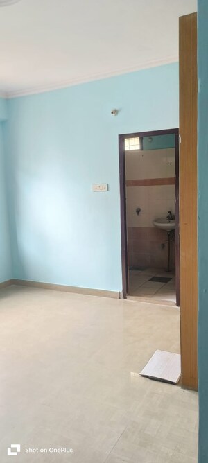 Room in 2 BHK Apartment at Mahanagar – for Sale