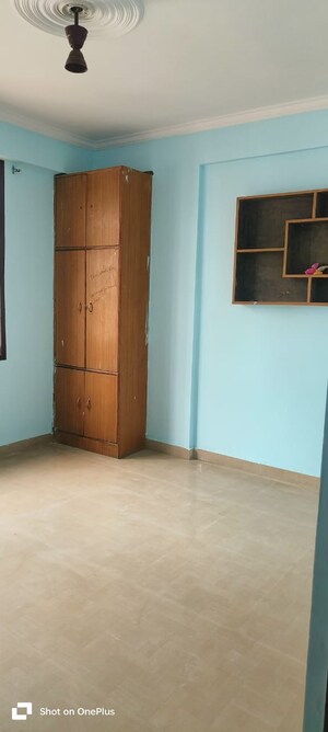 Room in 2 BHK Apartment at Mahanagar – for Sale