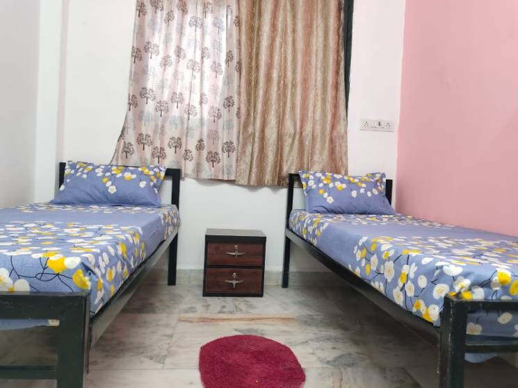 Bedroom, andheri east Pg For Boys & Girls In Andheri East 9001953