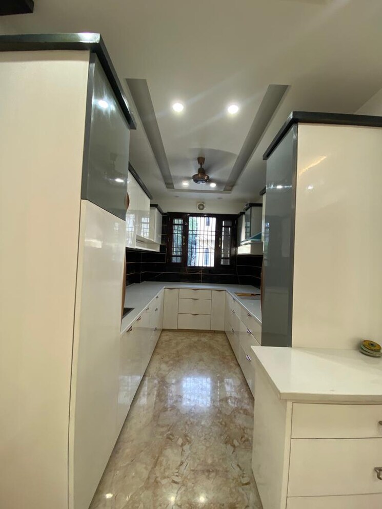 Kitchen, shreshtha vihar 3 Bedroom 1125 Sq.Ft. Builder Floor In Shreshtha Vihar Delhi 9001963