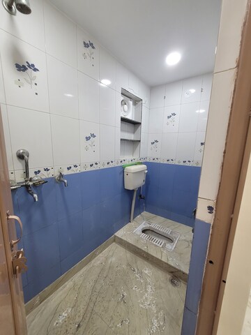 Bathroom in 3 BHK Apartment at Dilshad Garden – for Sale