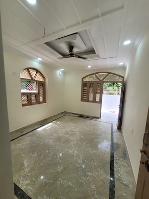 Master Bedroom in 3 BHK Apartment at Dilshad Garden – for Sale