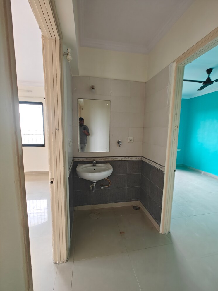Bathroom, jay-balaji-chs 3 Bedroom 1400 Sq.Ft. Apartment In Nerul Sector 6 Navi Mumbai 9001979
